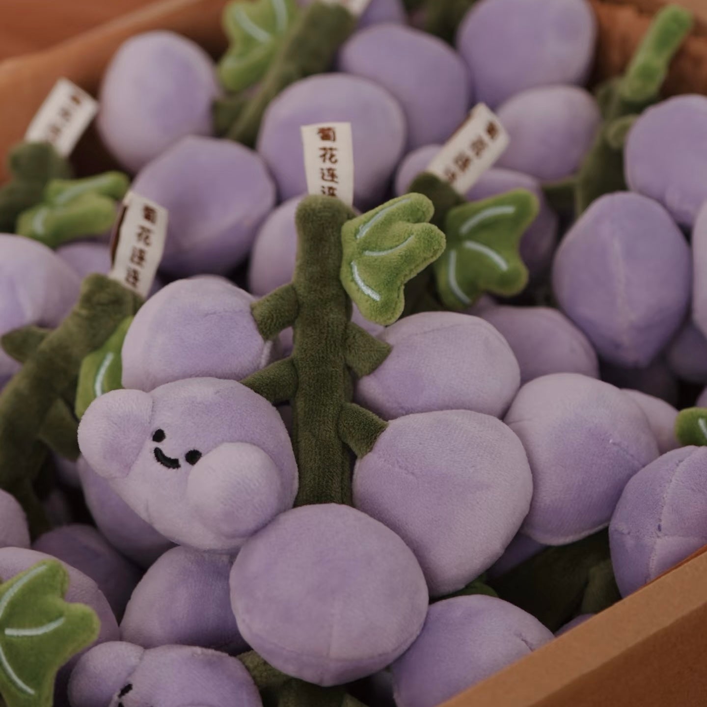 [PRE-ORDER] Lucky Orchard Series-Grape Shaped Plush Pendant