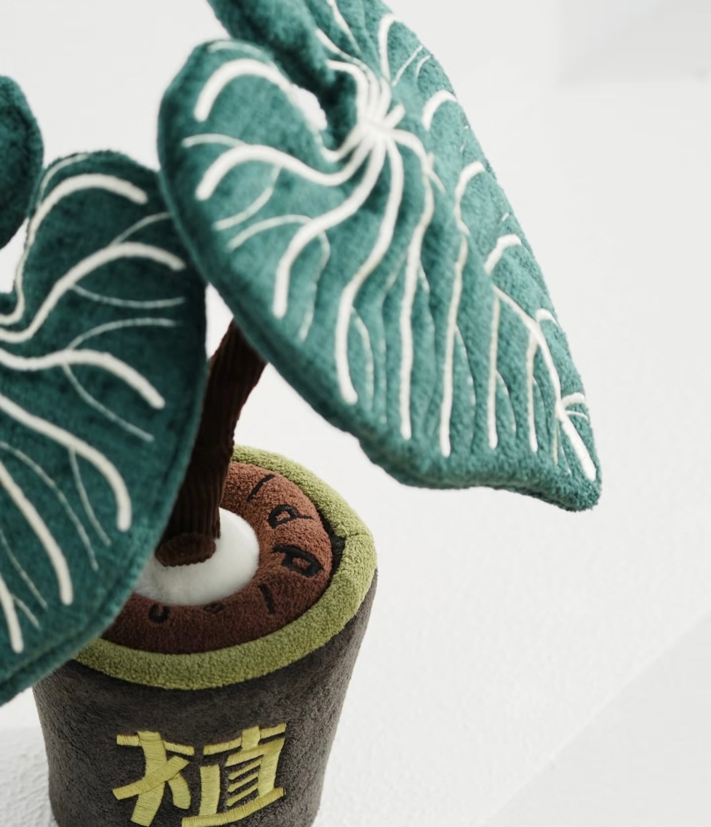 [PRE-ORDER] Plant The Wild Series-King’s Candle Plush Toy