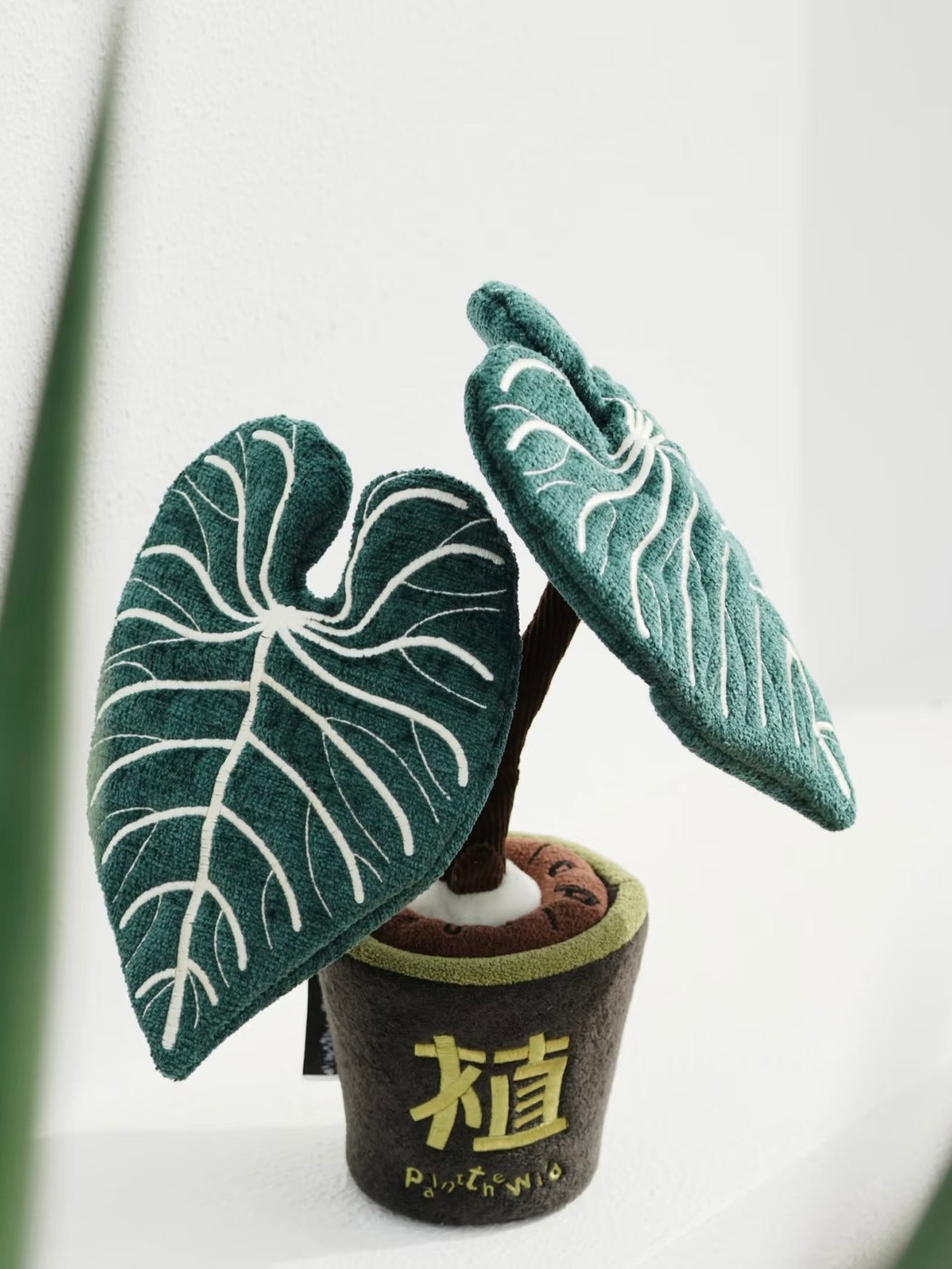 [PRE-ORDER] Plant The Wild Series-King’s Candle Plush Toy